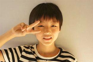 王俊凯小时候的爆料视频,揭秘tfboys成员的童年趣事  第1张