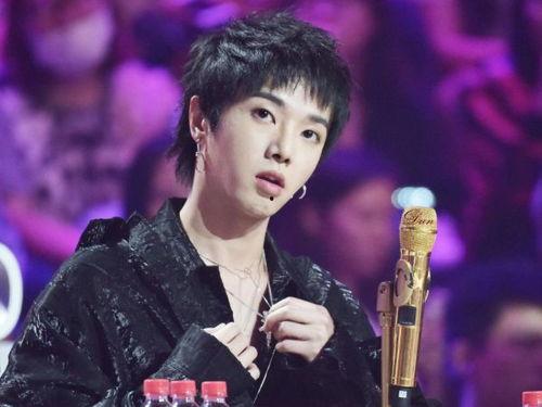 明星爆料唐三镜视频大全,明星爆料背后的精彩瞬间 第2张 明星爆料唐三镜视频大全,明星爆料背后的精彩瞬间 第2张